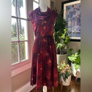 Vintage 1970s Floral Burgundy Dress